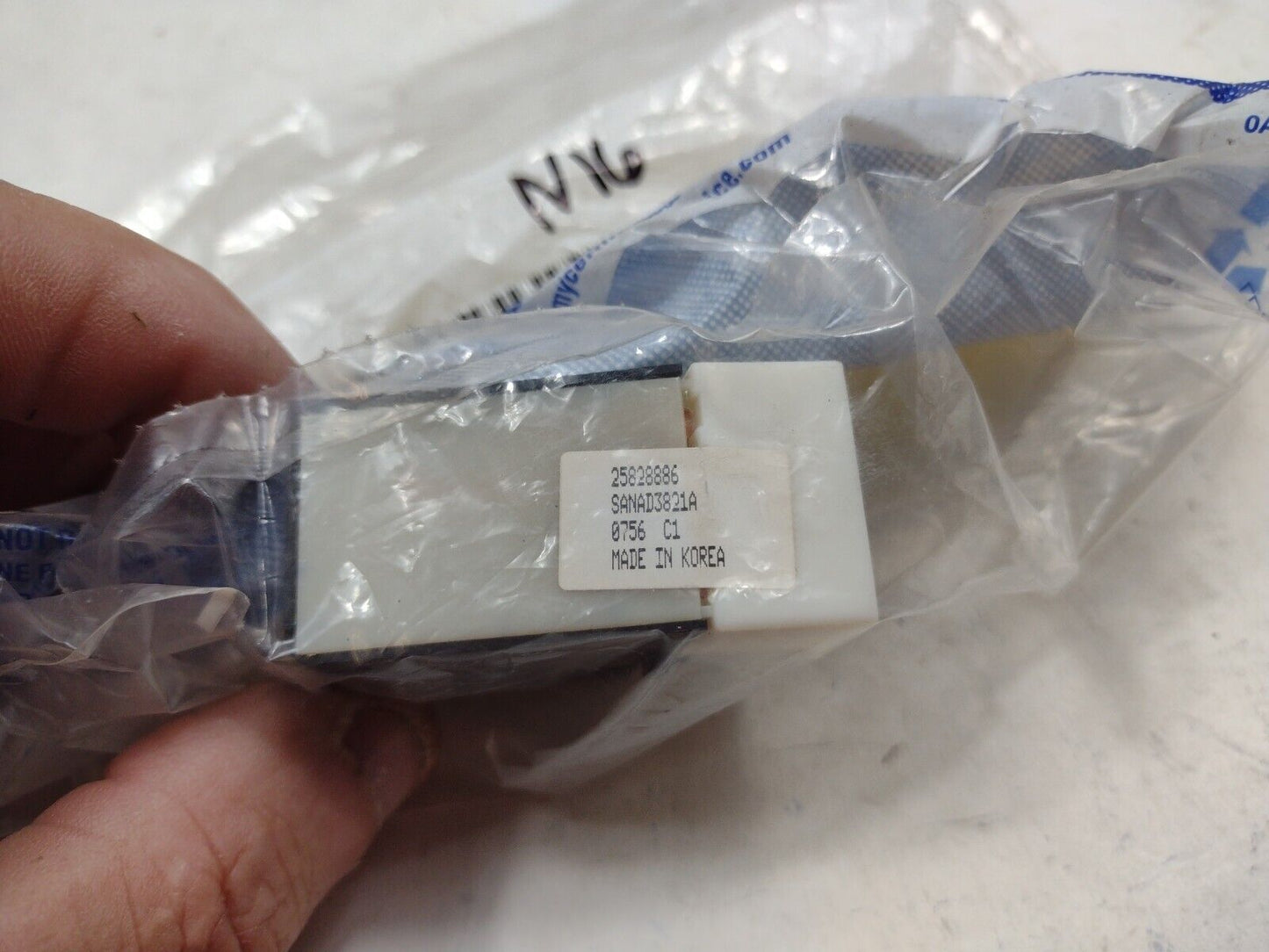 Genuine OEM GM Chevy Impala Power Window Switch 2009-2016 25828886