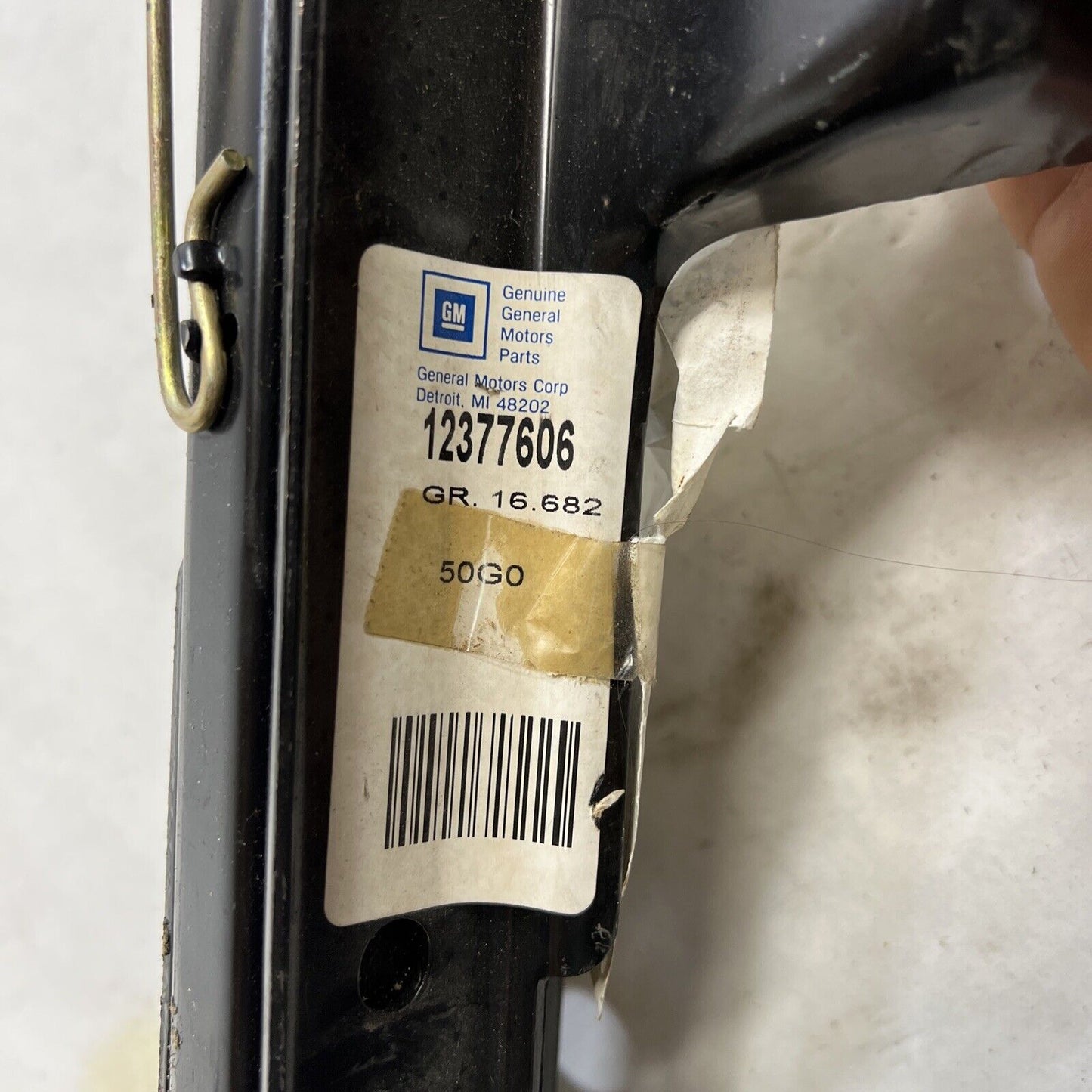 New OEM Genuine GM General Motors Seat Adjuster Assembly 12377606