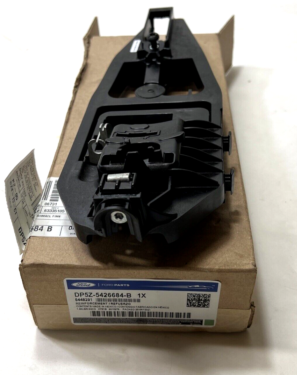 New OEM Ford Lincoln Right Passenger Side Handle Base Reinforcement DP5Z5426684B
