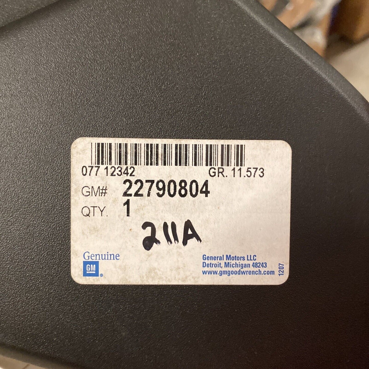 New OEM GM Chevy Equinox Inner Finish Panel 2013-17 22790804