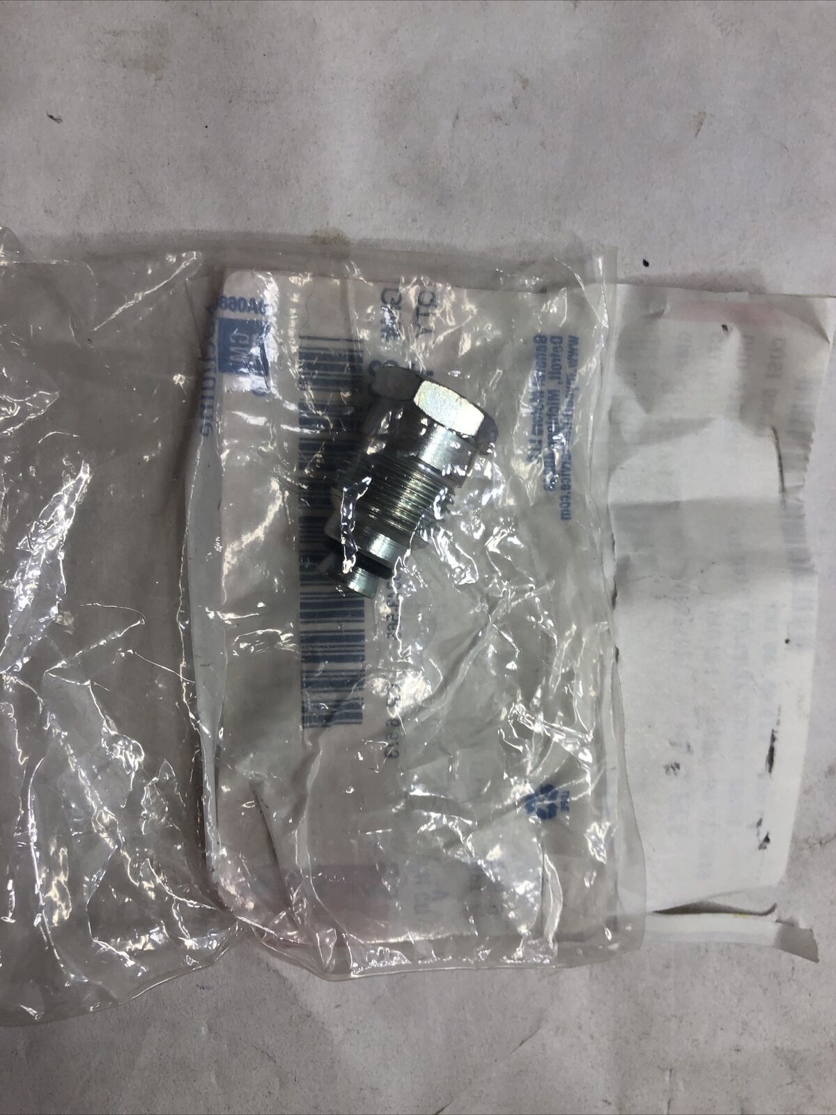 New OEM Genuine GM Power Steering Gear Inlet Hose Fitting 88957182