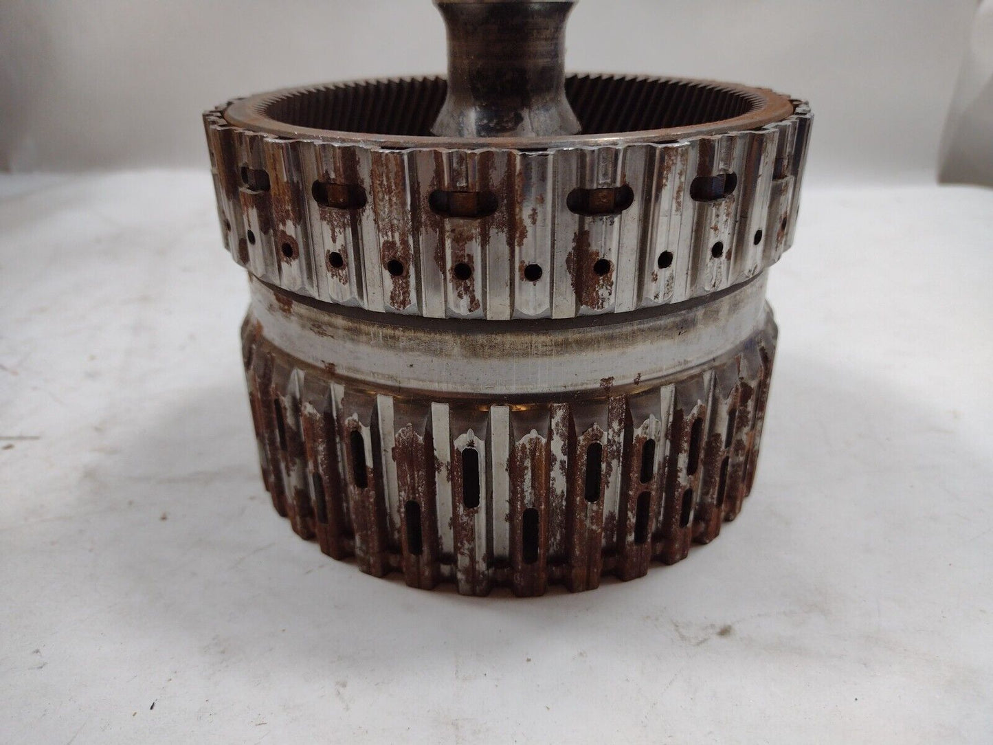 Genuine OEM GM Chevrolet Silverado Auto trans Clutch Housing 2016-2021 24237556