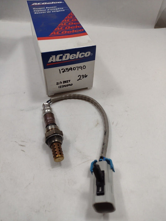 GM Genuine Parts 12590790 Oxygen Sensor