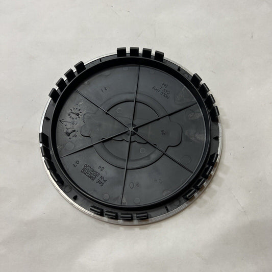 New OEM Genuine GM Cadillac Wheel Cap Cover Cap 02-06 09593888