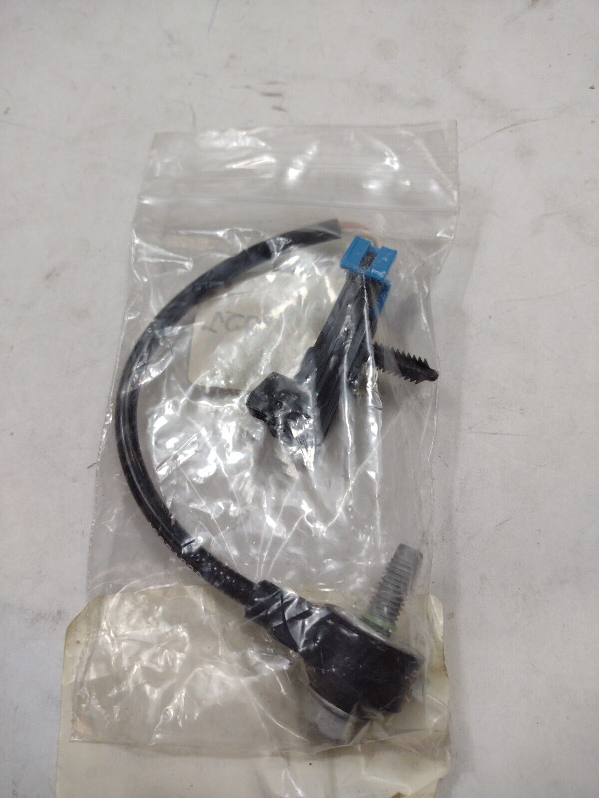 GENUINE OEM NEW Ignition Knock (Detonation) Sensor 12621820