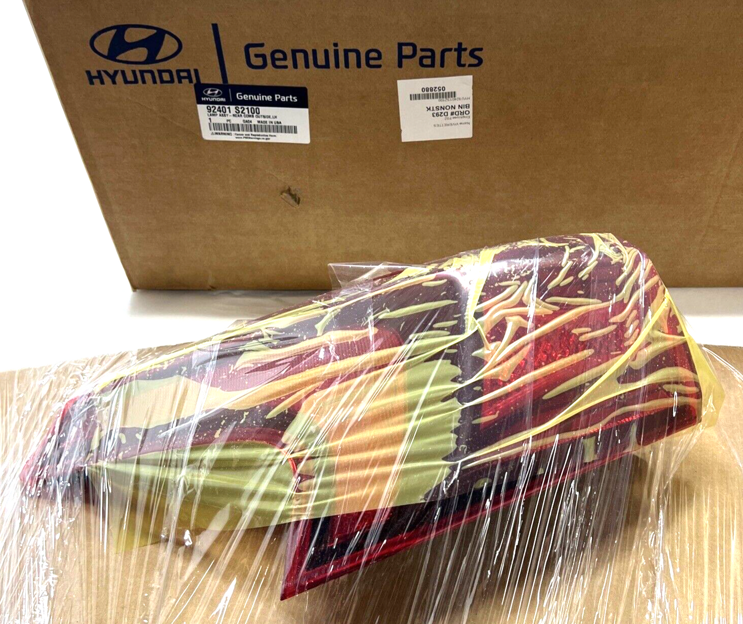 New OEM Genuine Hyundai Santa Fe Tail Light Left Driver Side 2019-20 92401S2100