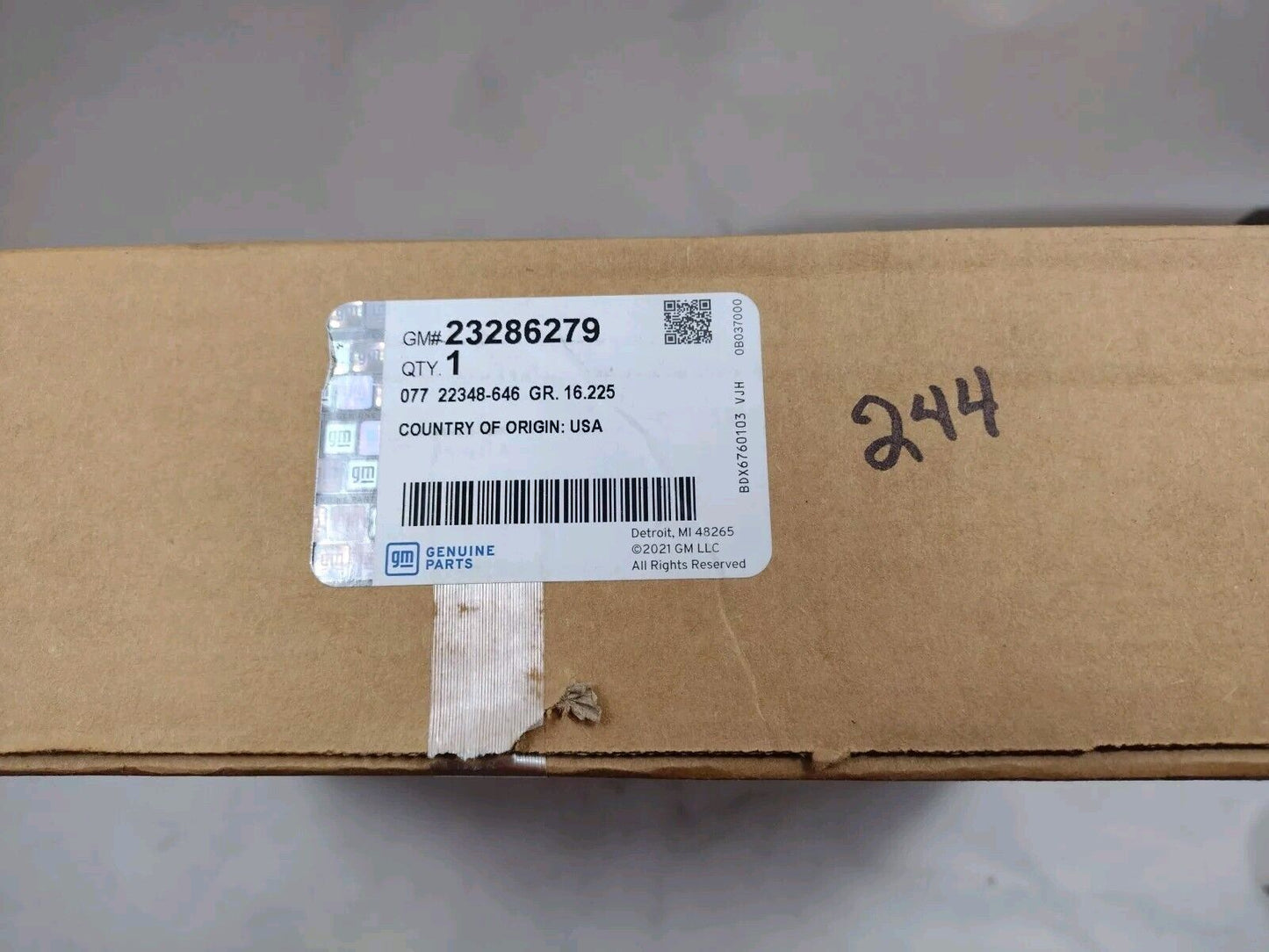 Genuine OEM GM Chevrolet Silverado 1500 Weatherstrip Seal 2014-2019 23286279