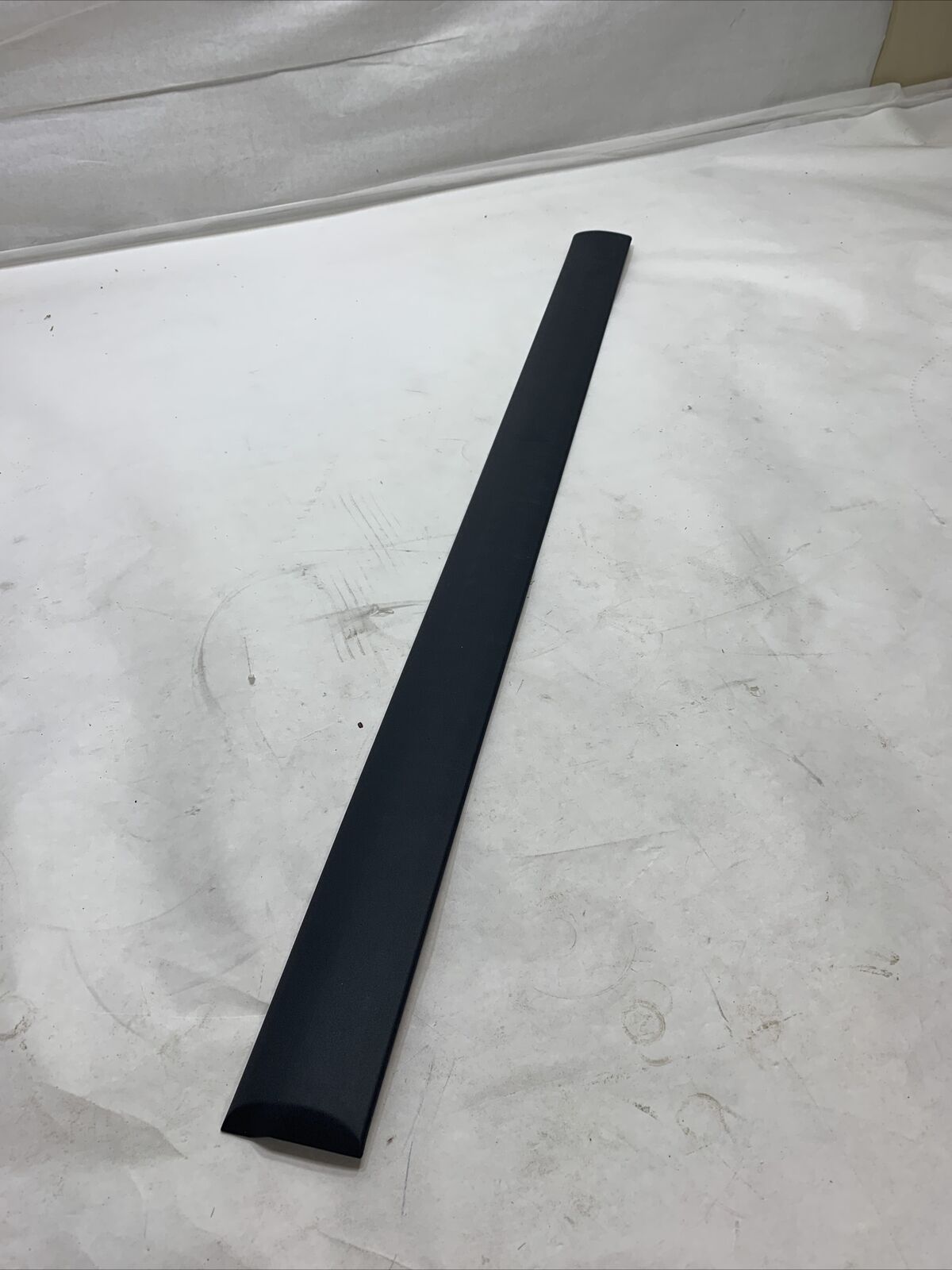 New OEM Genuine Volvo V70 Body Side Molding 9178507
