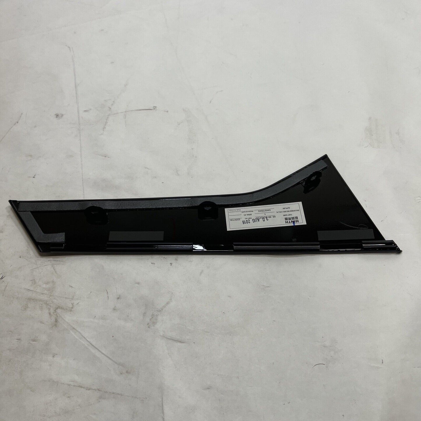 New OEM GM Buick Verano 12-17 Rear Left Exterior Applique Window Trim 23291739