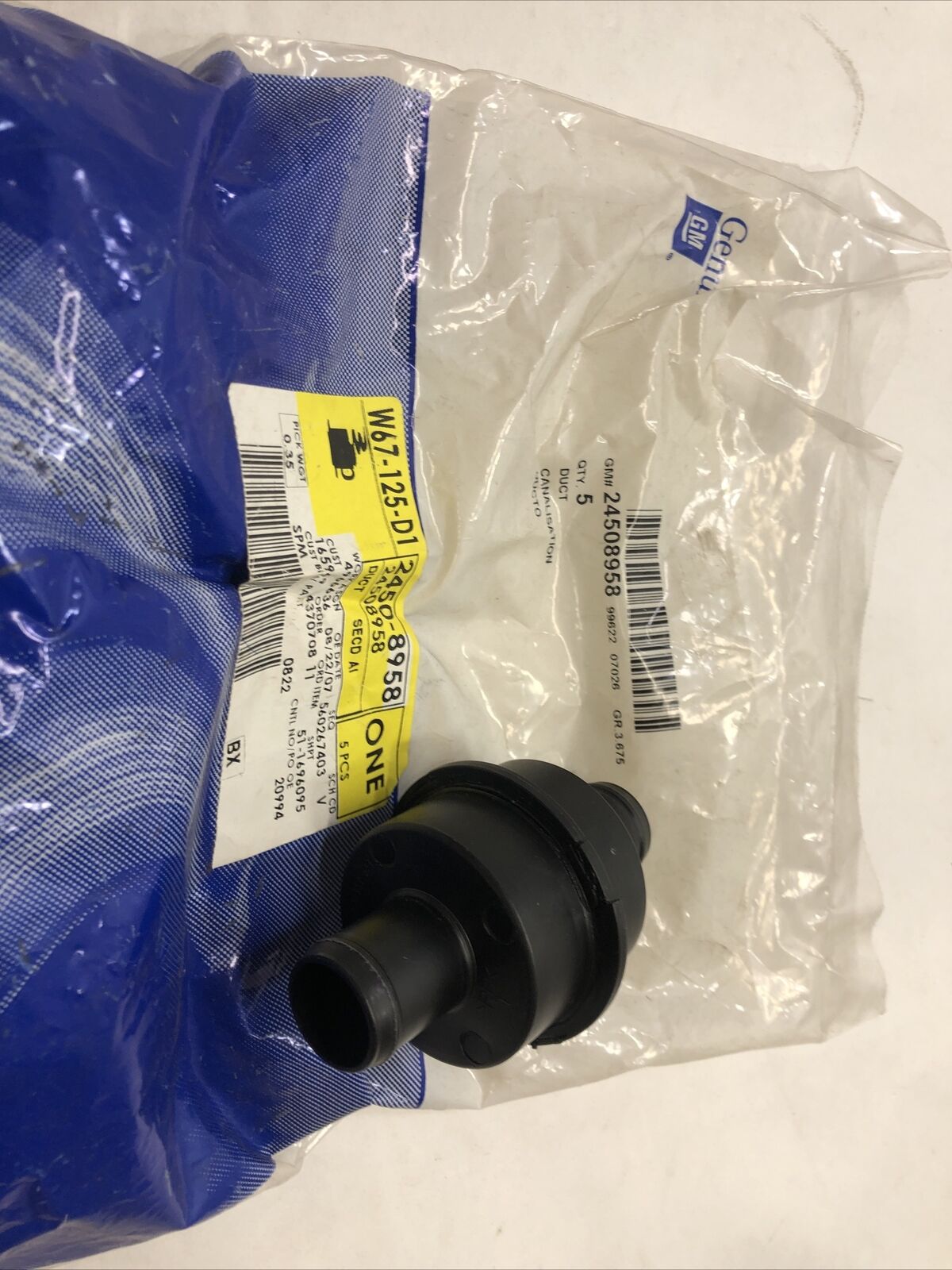GM OEM-EGR Valve  00-04 24508958