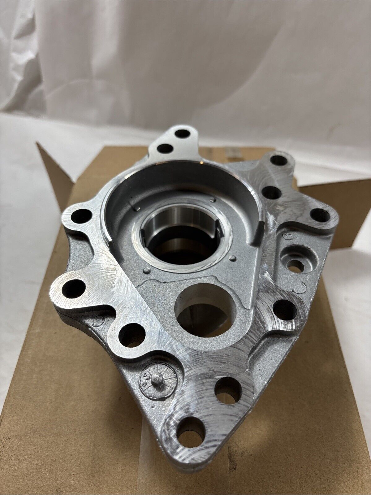 Genuine OEM GM Chevy Trailblazer Intermediate Shaft Housing 2002-2009 12479081