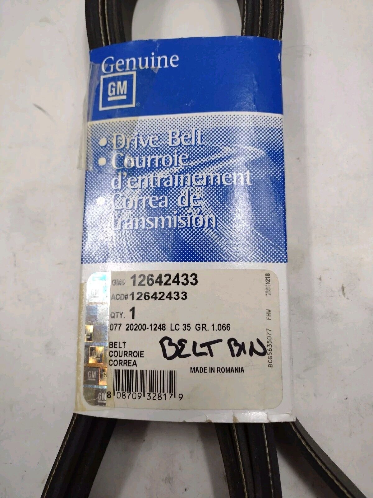 Genuine OEM GM Chevy Silverado 2500 Serpentine Drive Fan Belt 2002-2015 12642433