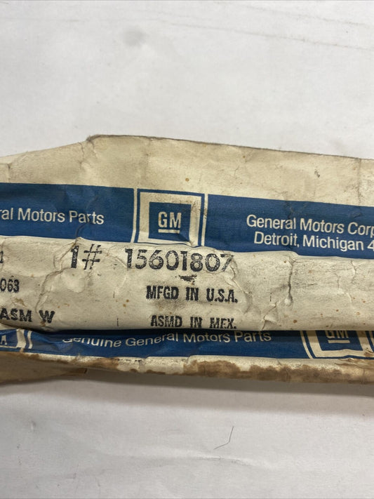 New OEM GM Wiper Arm 15601807