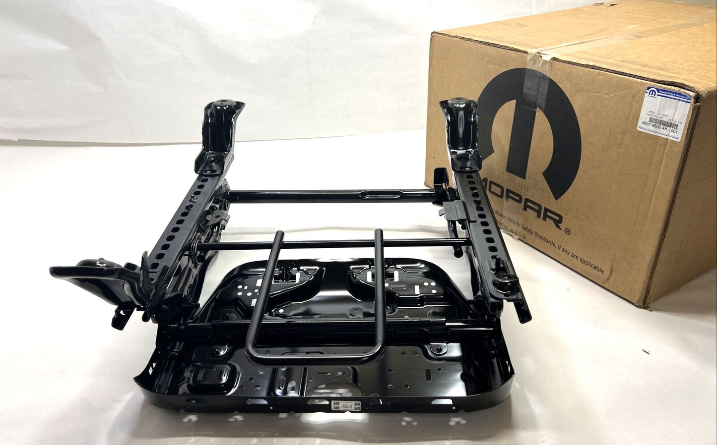New OEM 2018-2022 Jeep wrangler Front Seat Cushion Frame 68276602AK