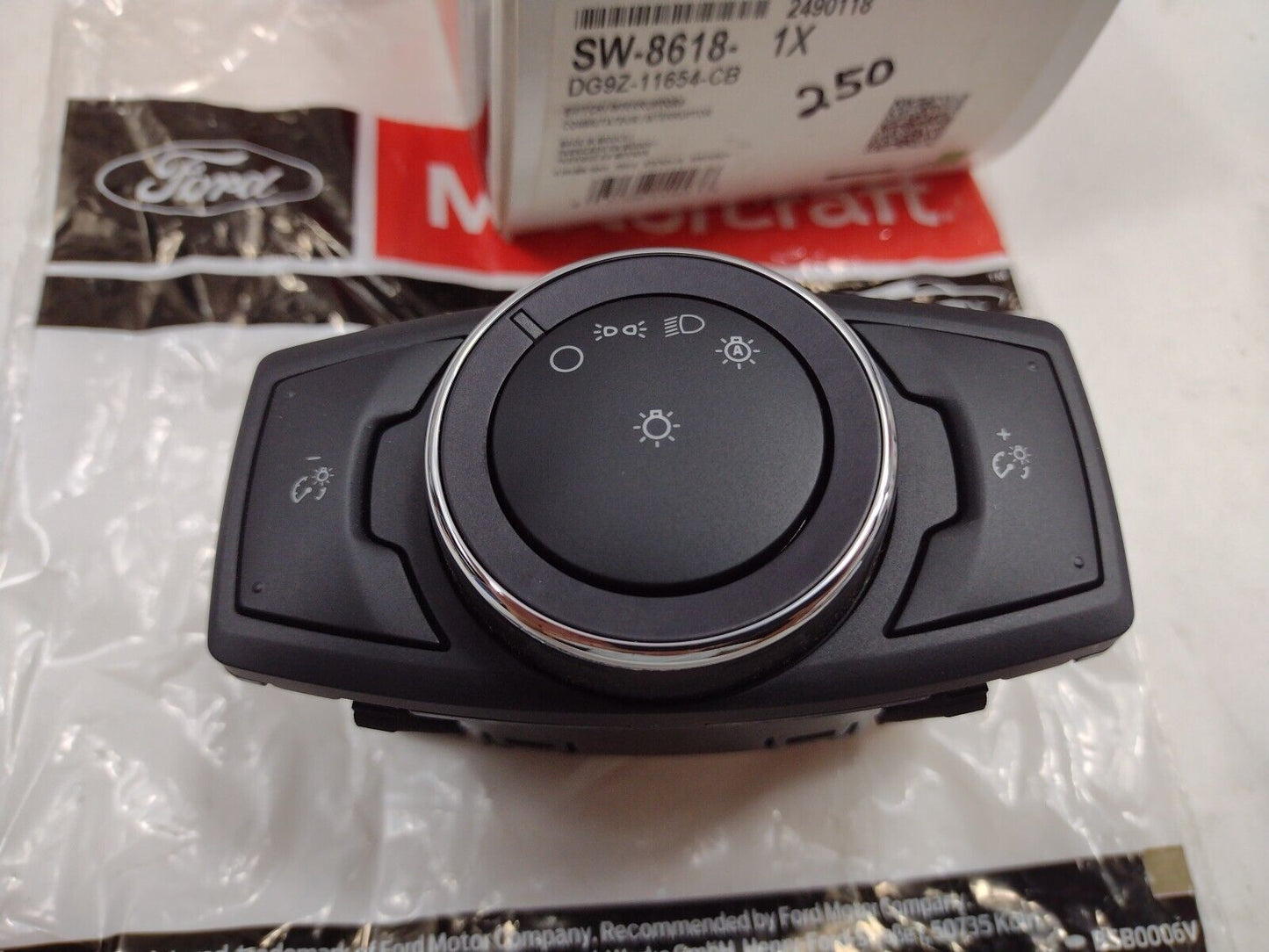 Genuine OEM Ford Mustang HeadLamp Switch 13-24 DG9Z-11654-CB Motorcraft SW8618