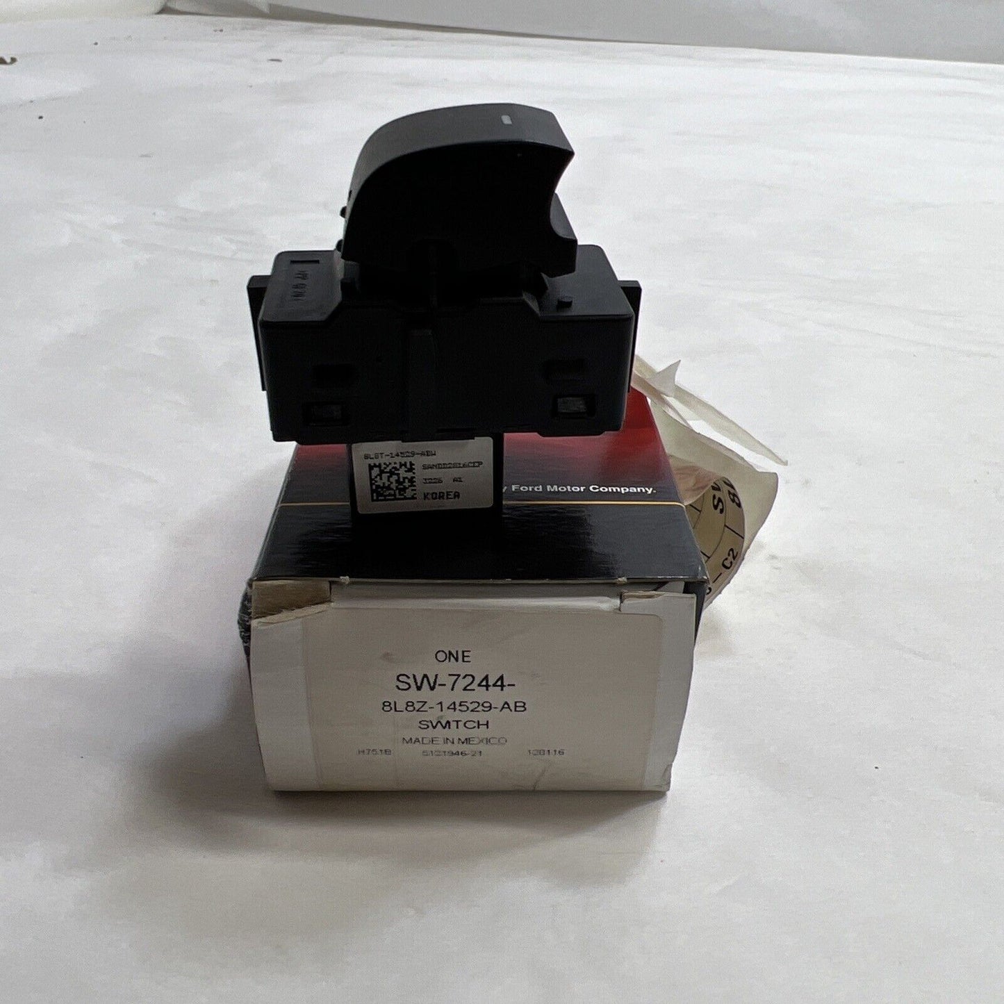 New OEM Genuine Ford E-350 Super Duty 2007-2023 Window Door Switch 8L8Z14529AB