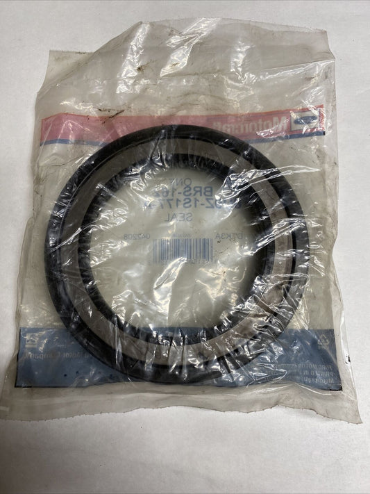 New OEM Ford Wheel Seal Rear 2008 Ford F53 MOTORCRAFT BRS-162