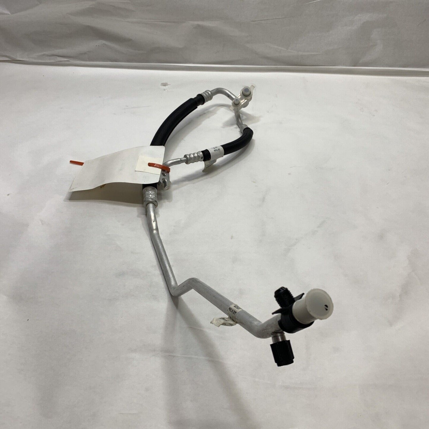 New OEM Genuine GM Pontiac 2006-07 2.4L Discharge Hose & Tube Assembly 19244799