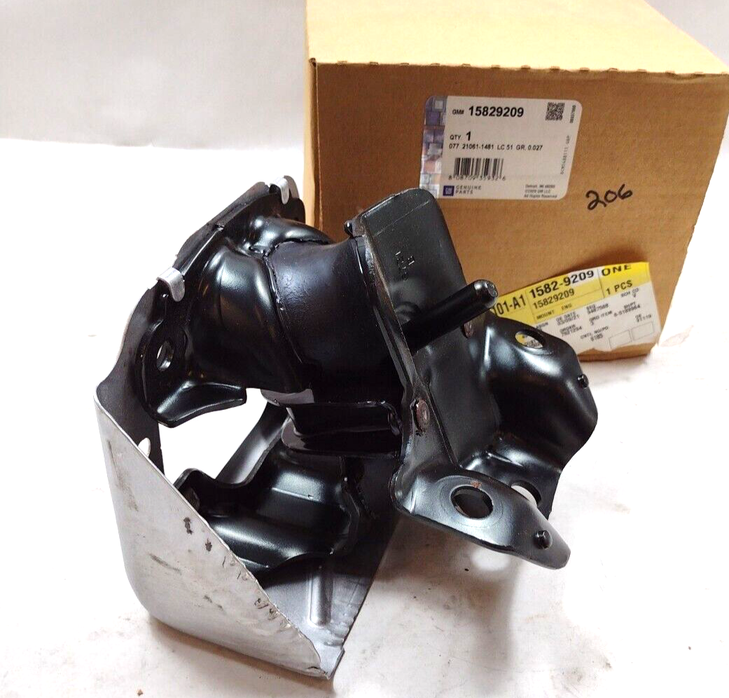 Genuine OEM GM Chevy Silverado 1500 Engine Mount 15829209