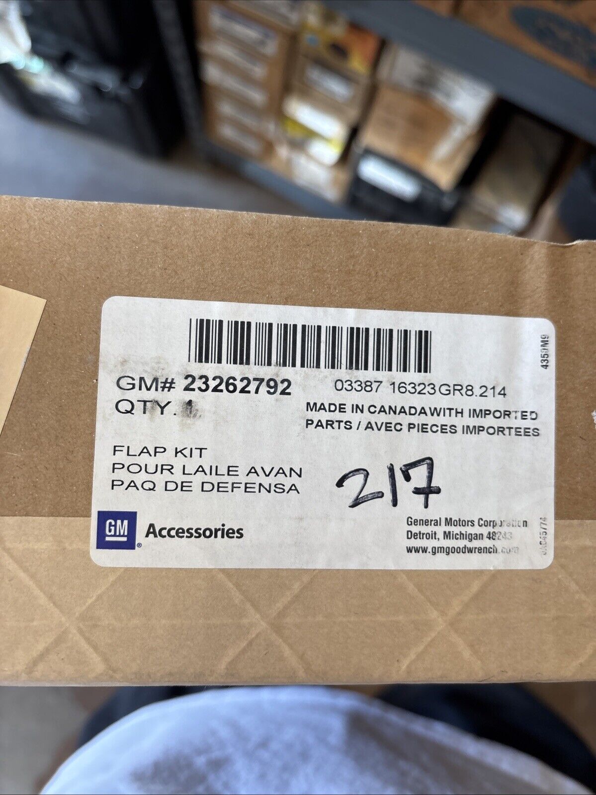 Genuine OEM GM Cadillac Escalade Splash Guards 2016-2019 23262792