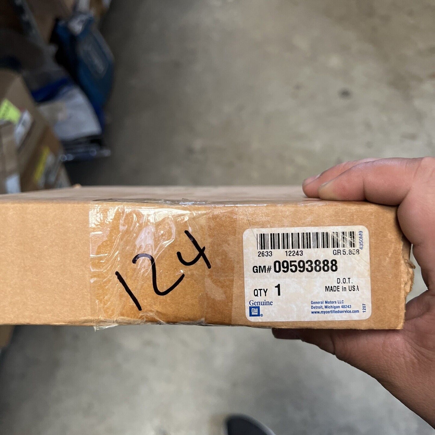 New OEM Genuine GM Cadillac Wheel Cap Cover Cap 02-06 09593888