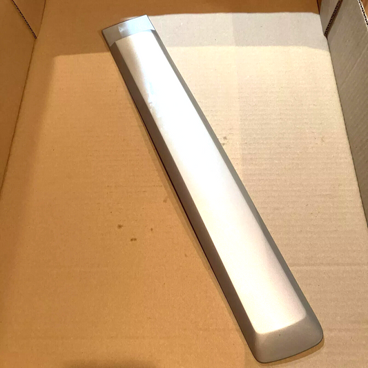 Genuine OEM GM Chevrolet Tahoe Rear Left Driver Side Door Molding 07-09 25991800