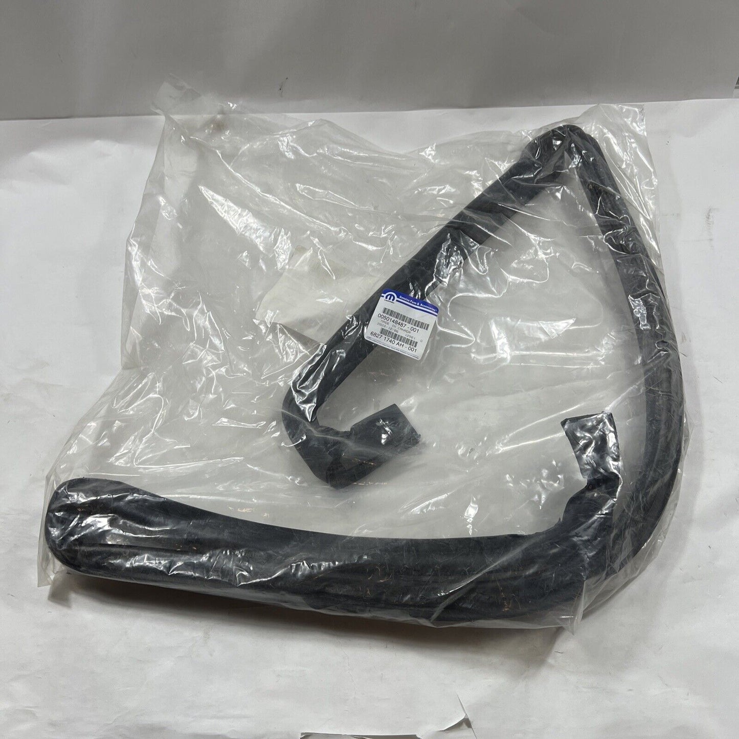 Genuine OEM Mopar Rear Tailgate Back Door Seal Rubber Weatherstrip 68271740AH