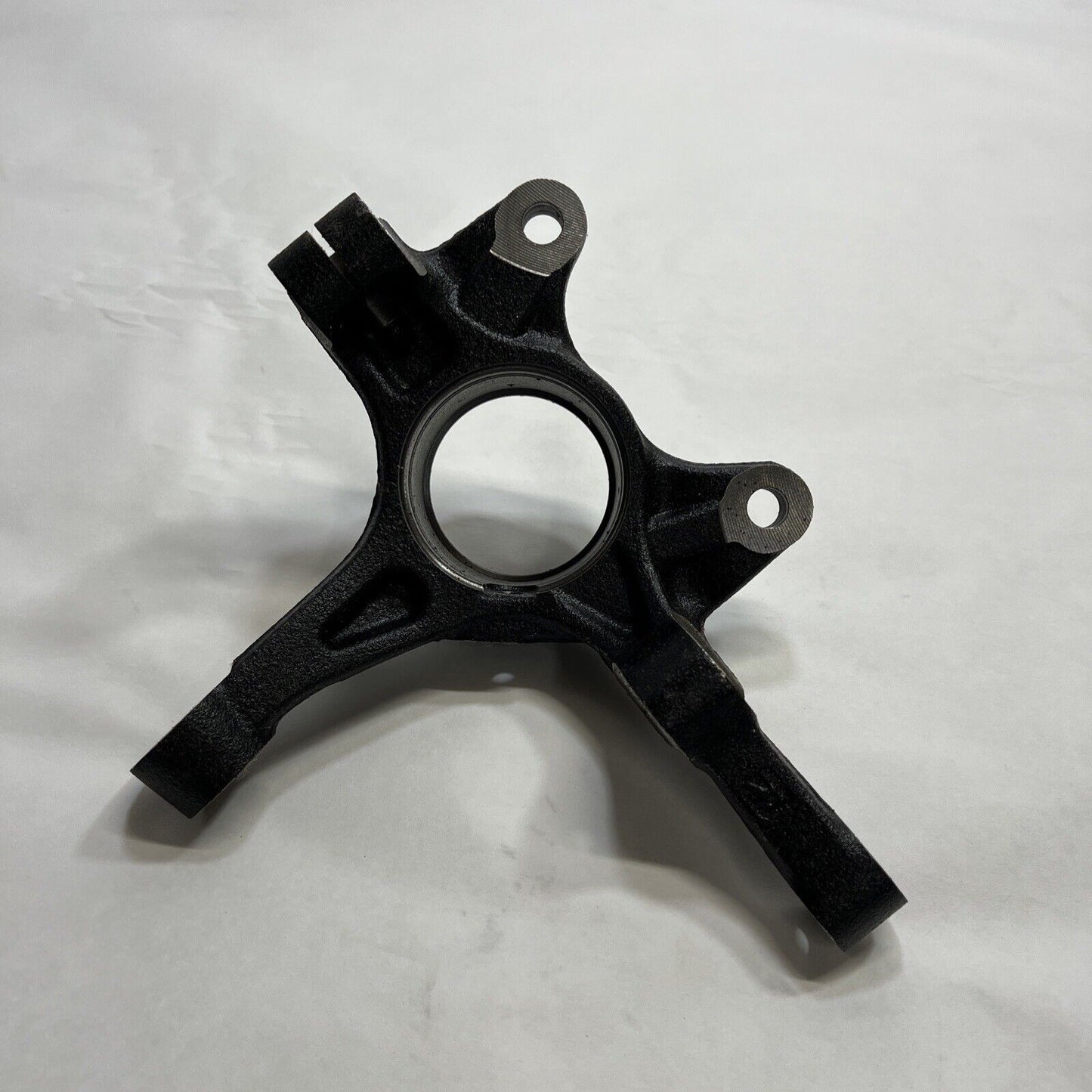 Genuine OEM GM Buick Encore Steering Knuckle 2013-2021 94524774