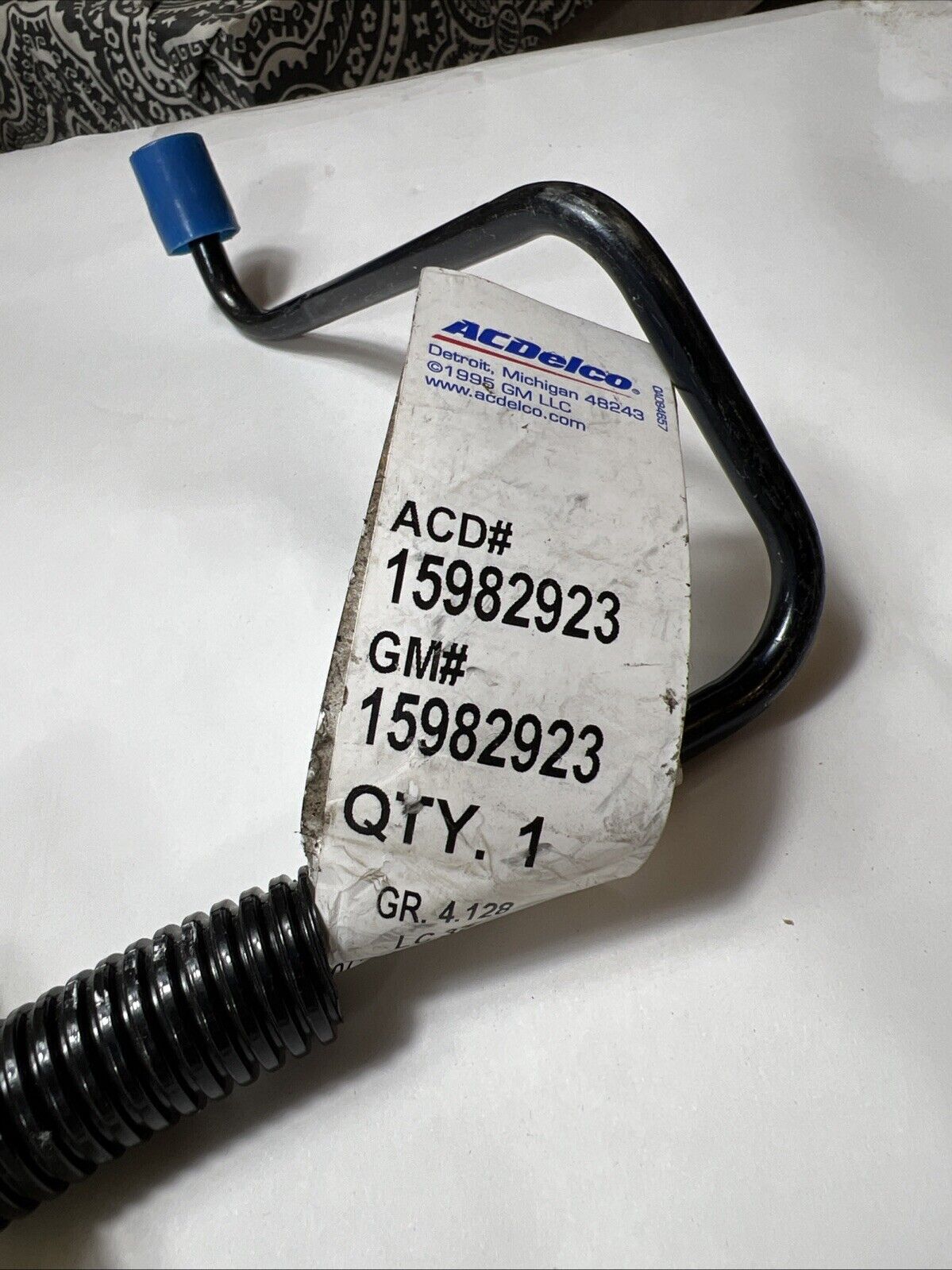 Genuine OEM GM Chevrolet C1500 Fluid Auxiliary Outlet Line 1993-1995 15982923