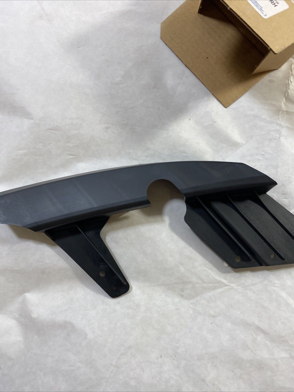 Genuine OEM GM Buick Passenger Side Headlamp Mount Panel Support 08-12 10365375