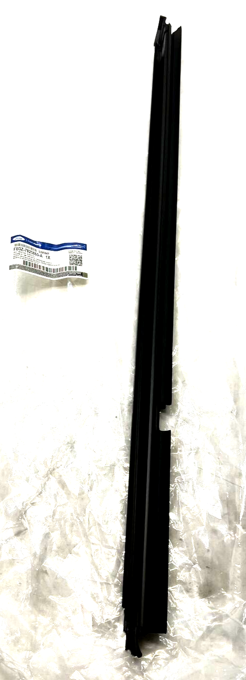 New OEM 16 - 19 Ford Explorer Rear Passenger Window Weatherstrip FB5Z-7825860-A