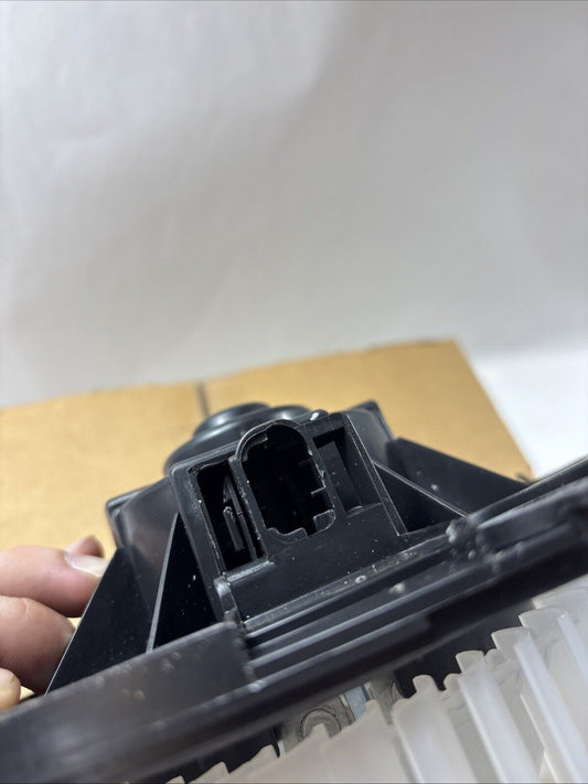 Genuine OEM GM Chevy Impala Blower Motor 22792042 Acdelco 15-81726