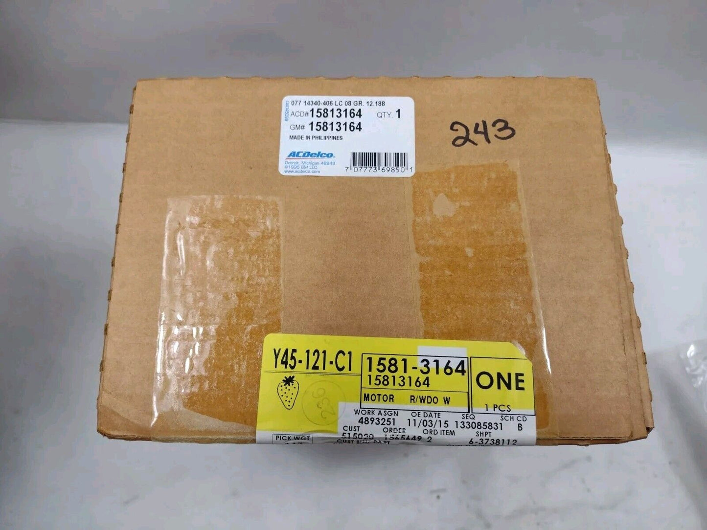 Genuine OEM GM Chevrolet Equinox Rear Window Wiper Motor 2005-2007 15813164