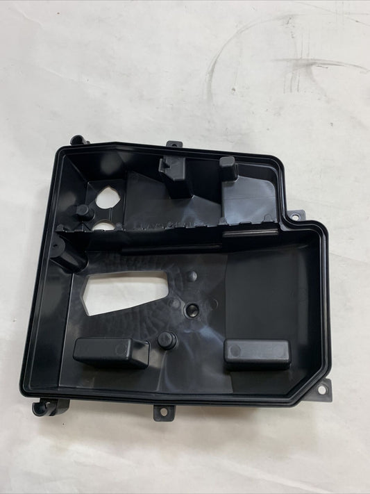 New OEM GM Cadillac Escalade ESV 07-20  Auxiliary HVAC Heater Cover 15225890