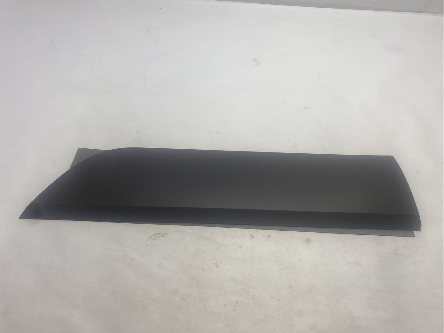 New OEM Mopar Chrysler Pacifica Left Driver Side Molding 2007-08 UB07CJMAB