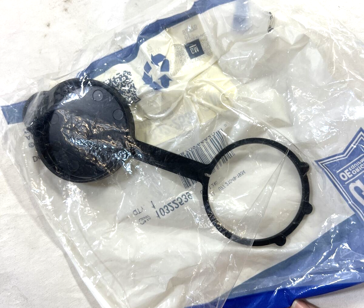 Genuine OEM GM Enclave Engine Coolant Reservoir Cap Cover 1999-2017 10322539