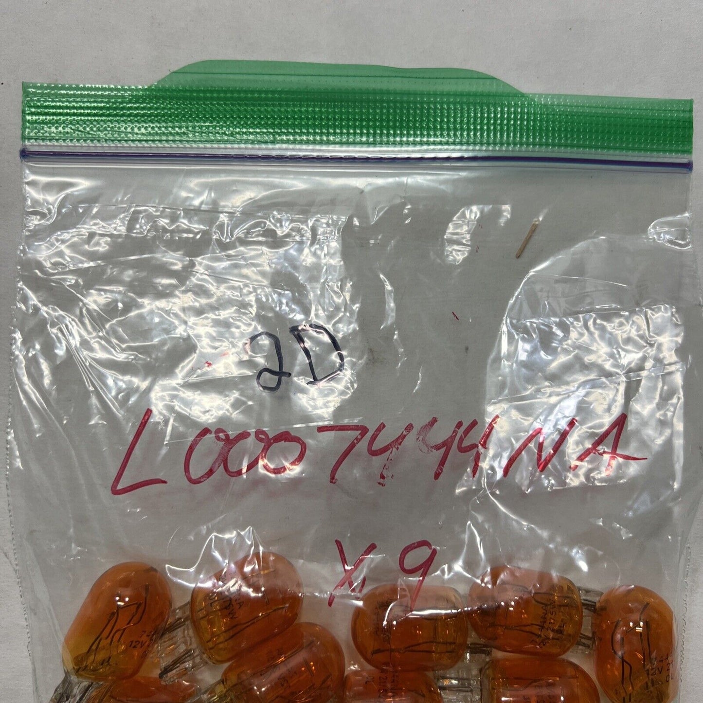 New OEM Genuine Mopar 1500 2011-2023 Turn Signal Bulb L0007444NA