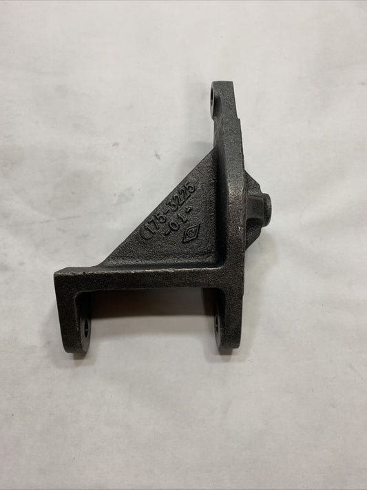 New OEM Caterpillar Bracket Pull 1753225