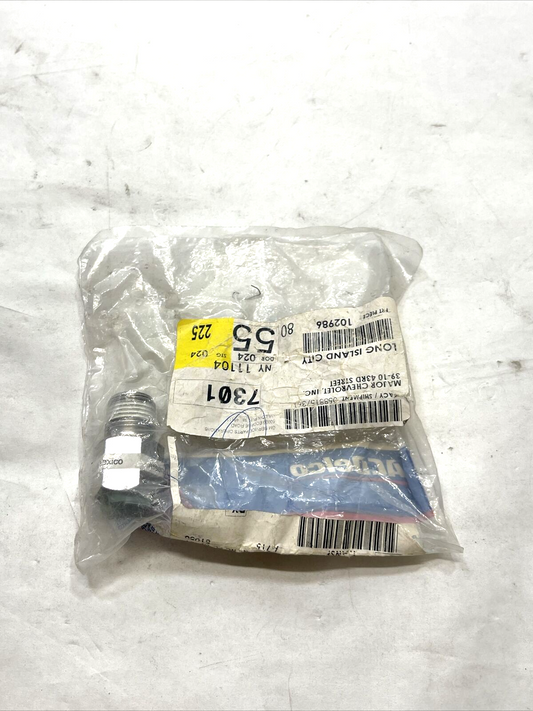 New OEM Genuine GM Connector Engine Oil Cooler Hose Connector 15023935