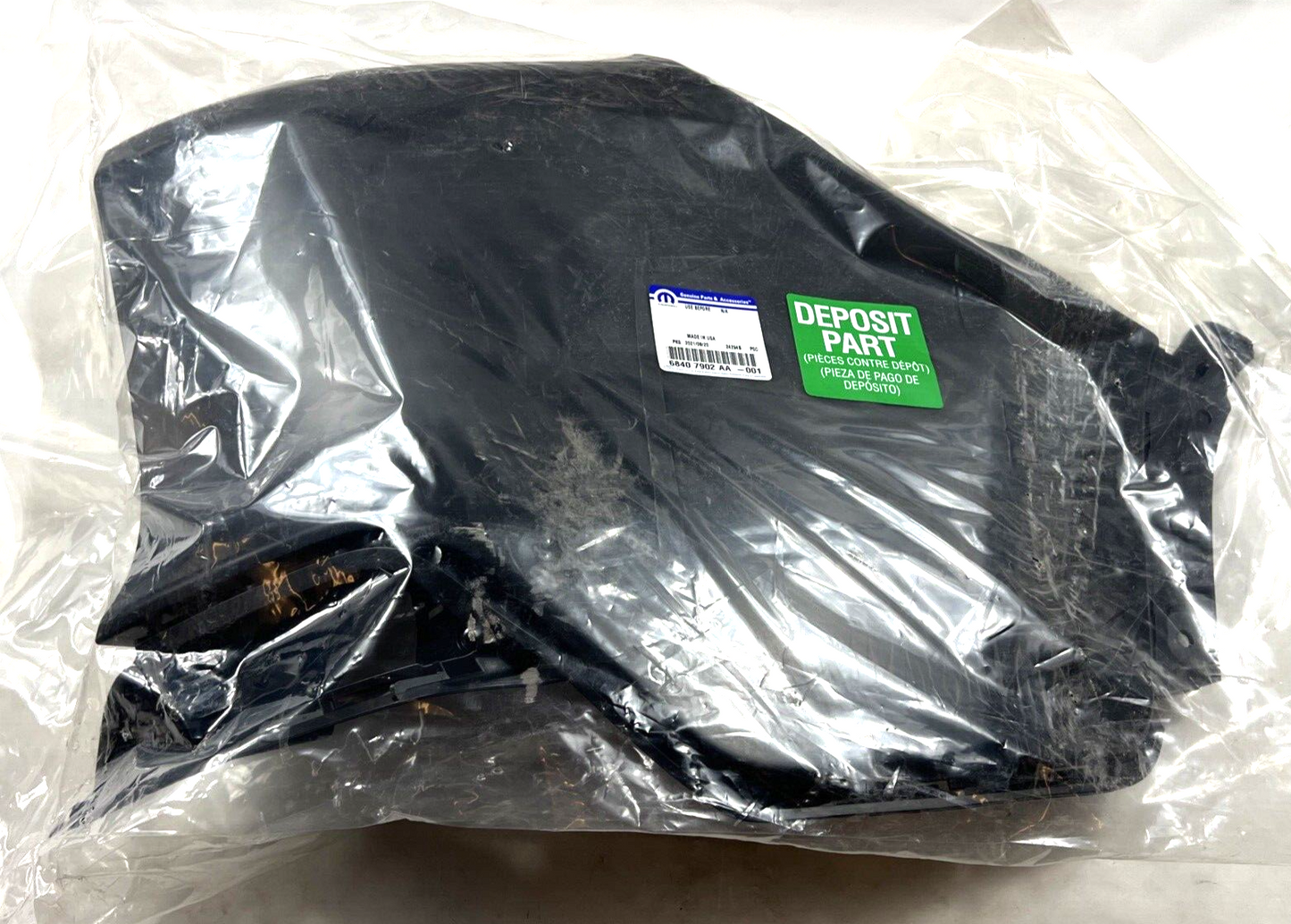 NEW Mopar Jeep Cherokee Rear Right Passenger Side Bumper Upper Cover 68407902AA