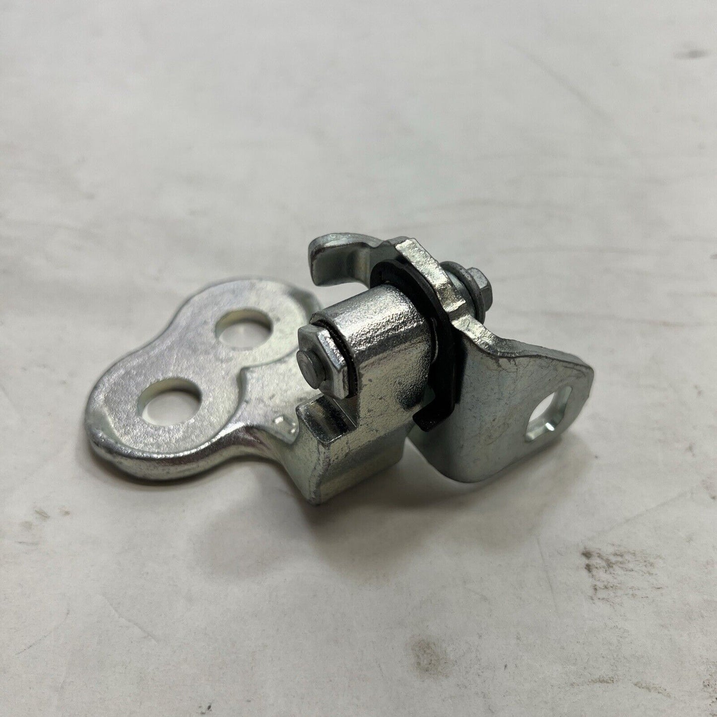 New OEM Genuine Ford C-Max 2012-2018 Left Driver Side Lower Hinge CP9Z5422811A