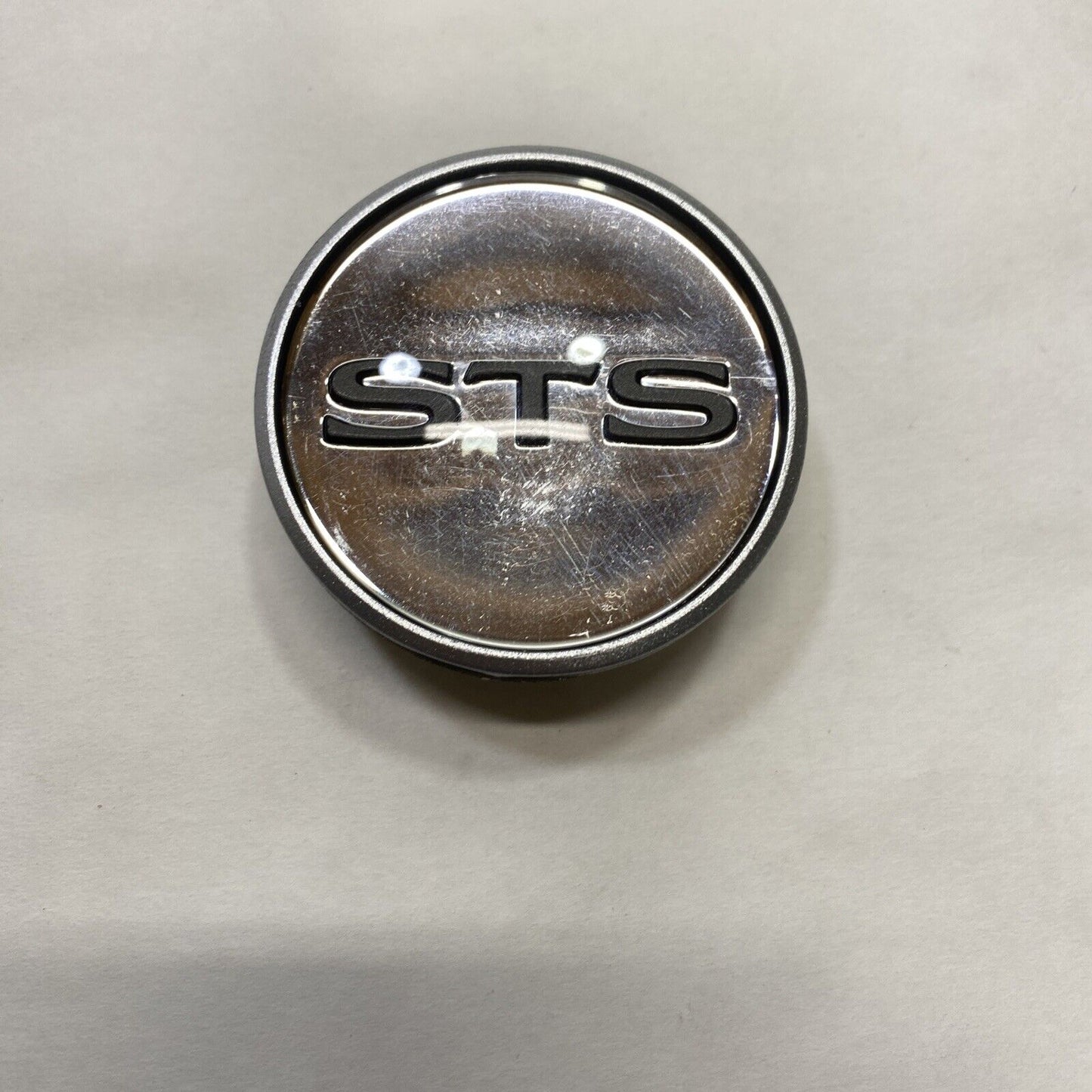 New OEM Genuine GM Cadillac STS Hub Cap Wheel Center Cap 09592899