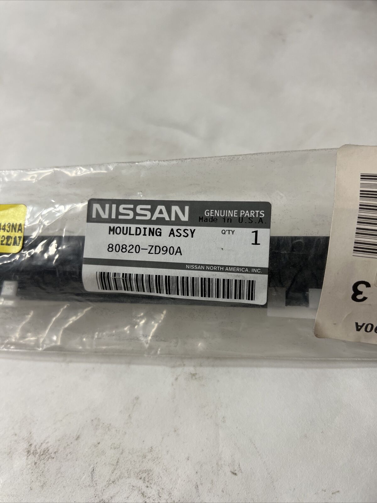 New Genuine Nissan Moulding Assy Front Door Outside, Rh 80820ZD90A