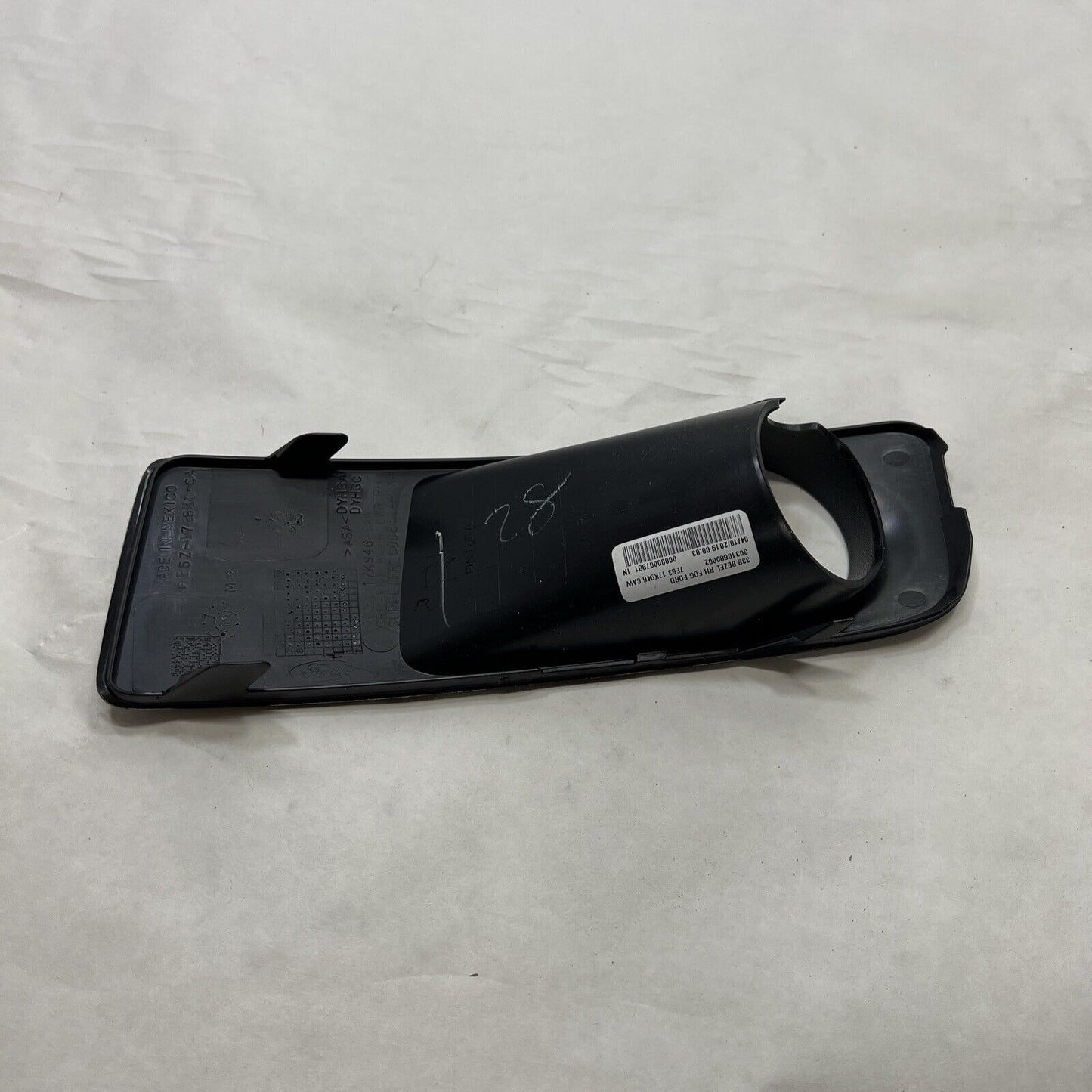 New OEM Genuine Ford Fusion 2006-2009 Right Grille Bumper Cover 6E5Z17E810CA