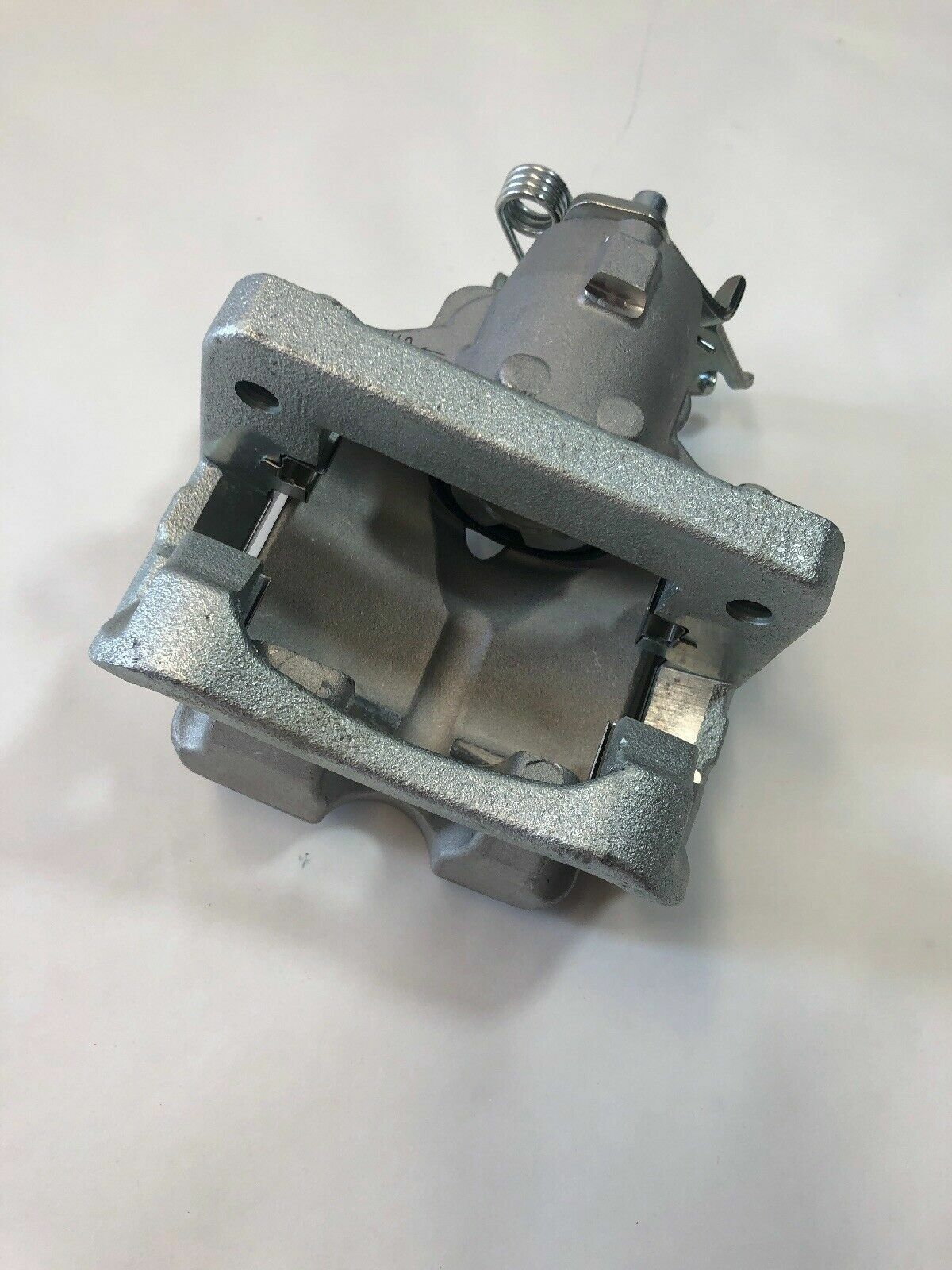 New OEM ACDelco 18FR12284 Brake Caliper Rear Driver Side Rebuilt w/Hardware