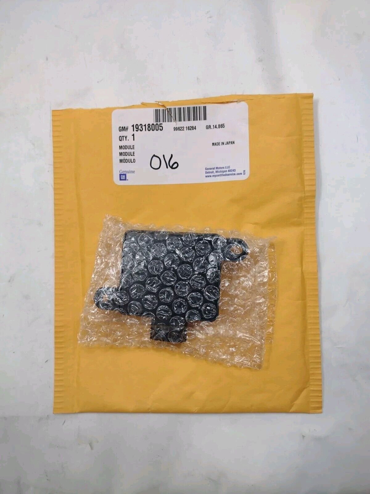 Genuine OEM GM Chevy City Express Right Presence Sensor Module 2015-18 19318005