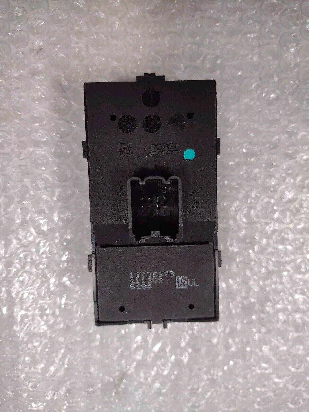 Genuine OEM GM Buick Verano Window Switch 2013-2017 13305373