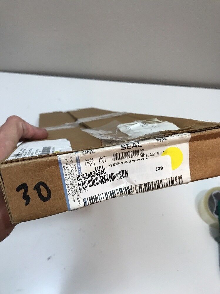 New OEM Ford Seal 8C4Z-8349-C