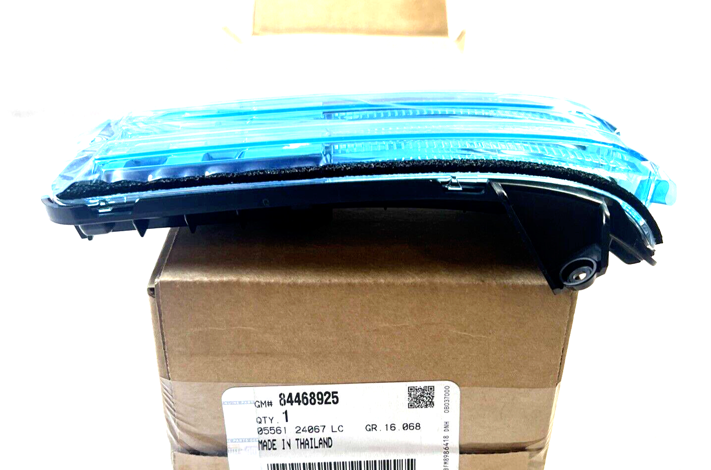 Genuine OEM GM Silverado 1500 2500 Left Driver Side Lamp 2020-2024 84468925