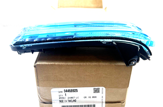Genuine OEM GM Silverado 1500 2500 Left Driver Side Lamp 2020-2024 84468925